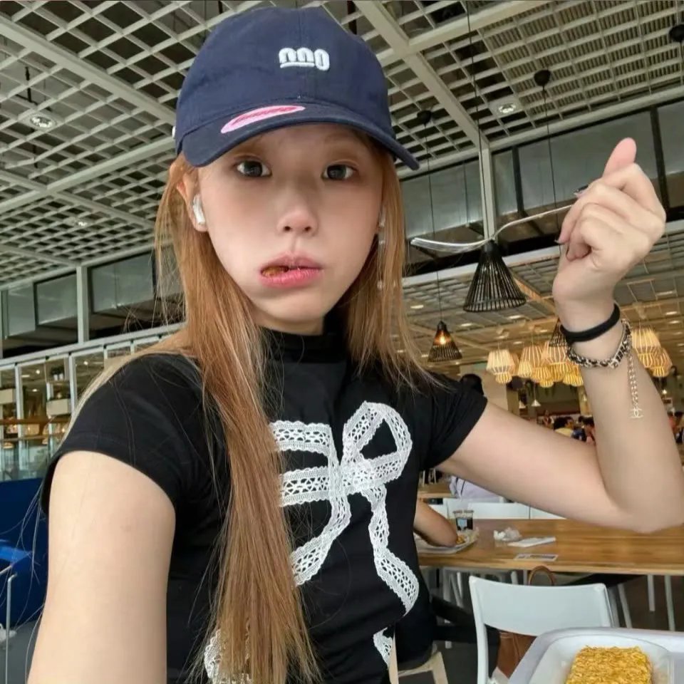 老妇与鸽子